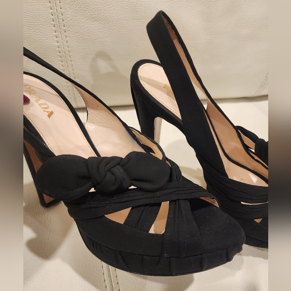 Prada knotted pump color black , made from silk outside and leather inside, size - Picture 10 of 14